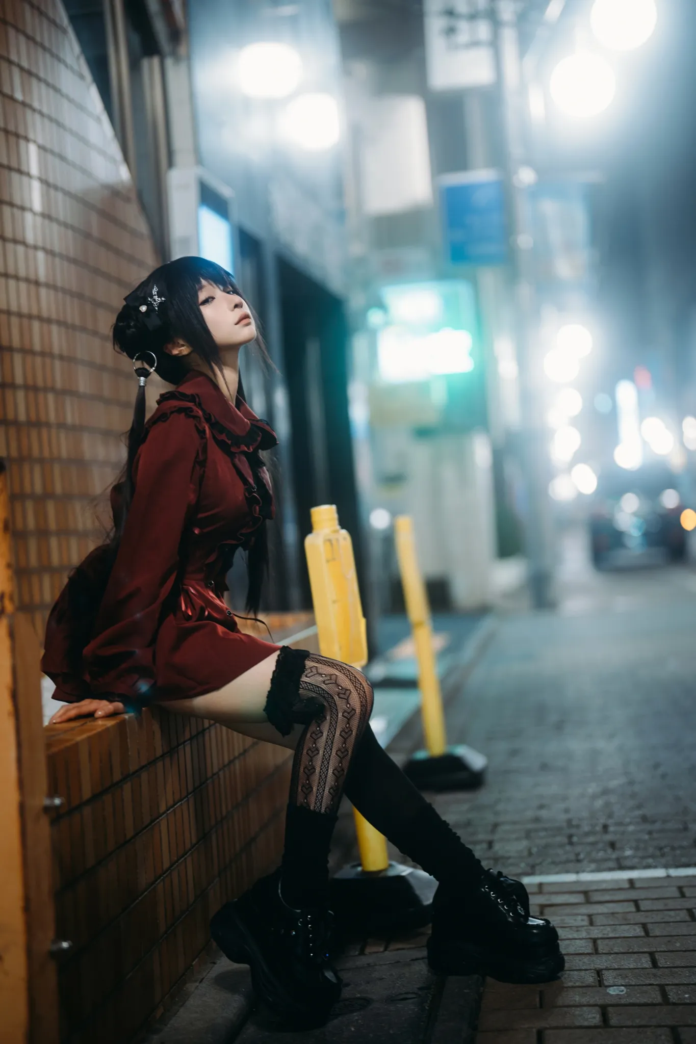 夜色轻行,幻梦如潮 ——赏蠢沫沫《夜行》写真集
