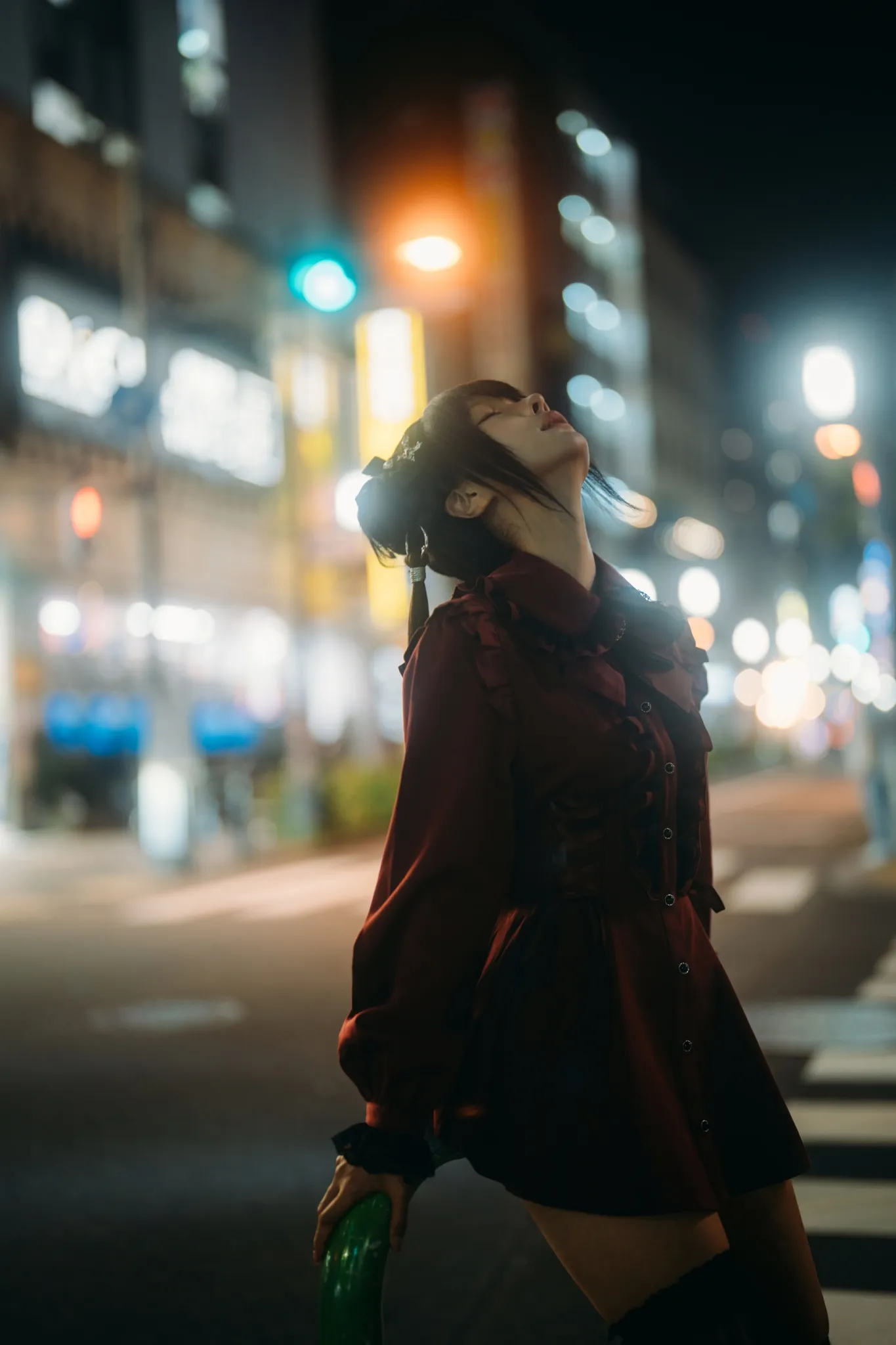 夜色轻行,幻梦如潮 ——赏蠢沫沫《夜行》写真集